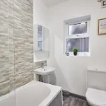 Host & - Clarendon Apartament