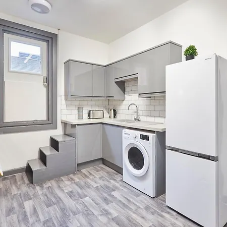 Host & - Clarendon Redcar