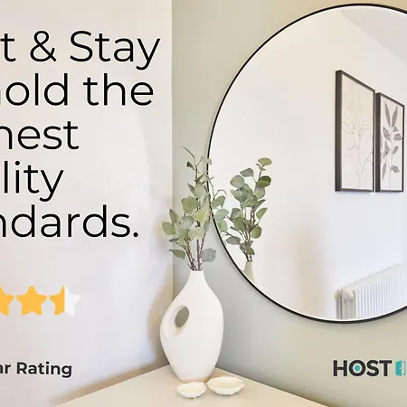 Host & - Clarendon Apartament