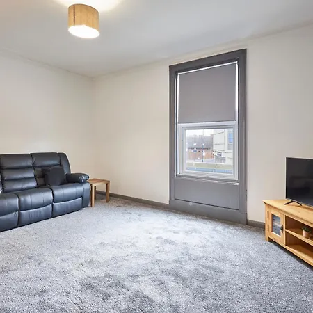Host & - Clarendon * Redcar